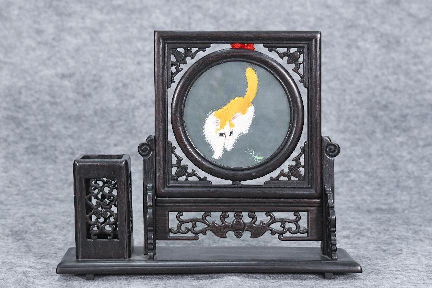 招财猫（笔筒）.png